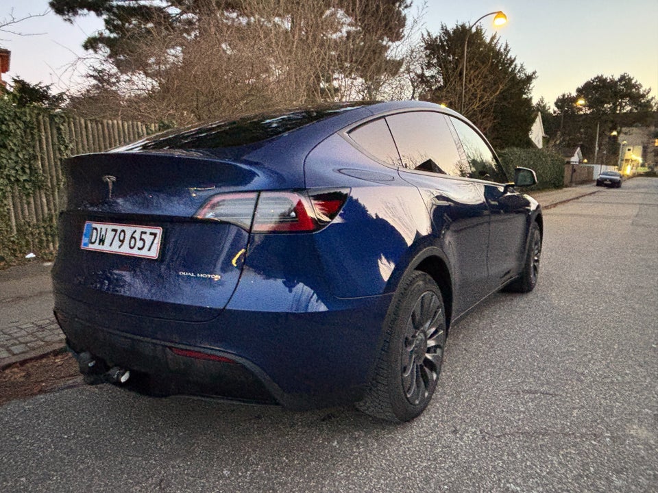 Tesla Model Y Long Range AWD 5d