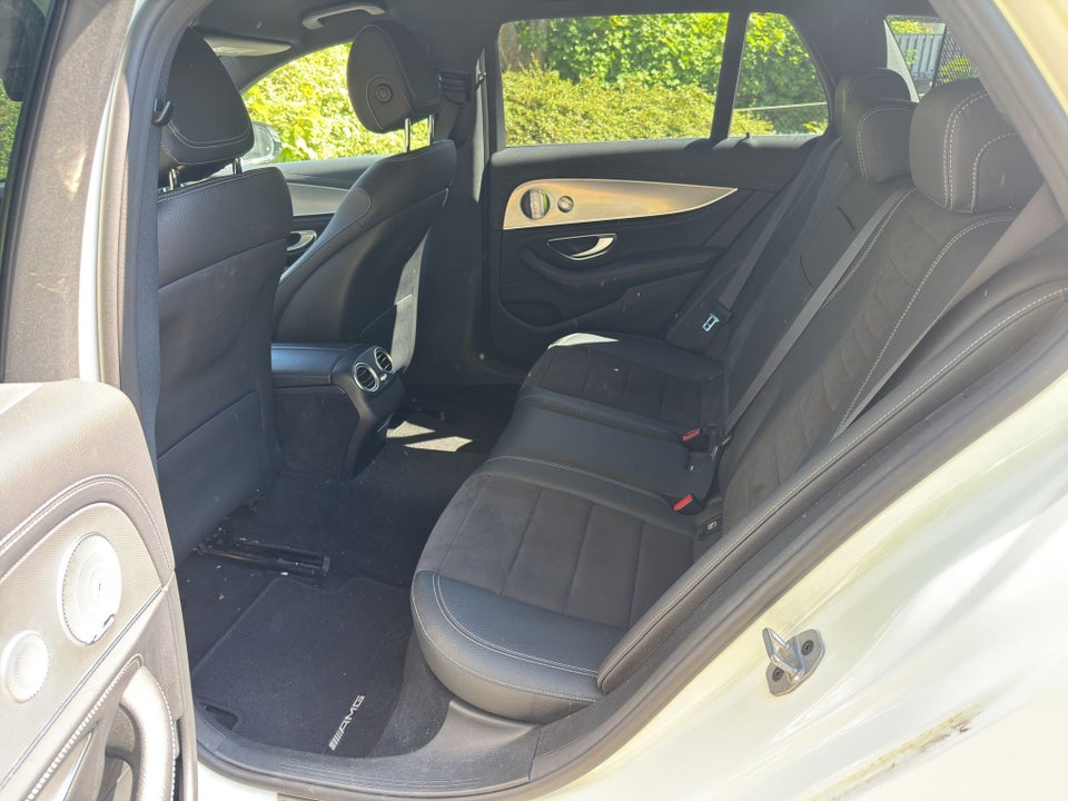 Mercedes E300 de 2,0 AMG Line stc. aut. 5d
