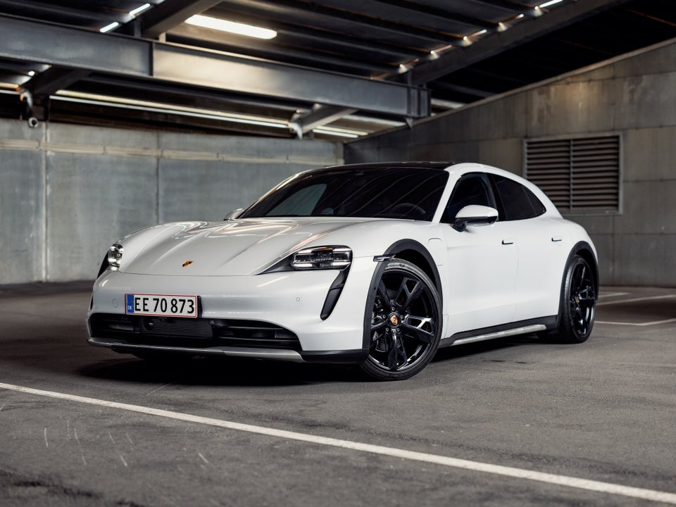 Porsche Taycan 4 Performance+ Cross Turismo 5d