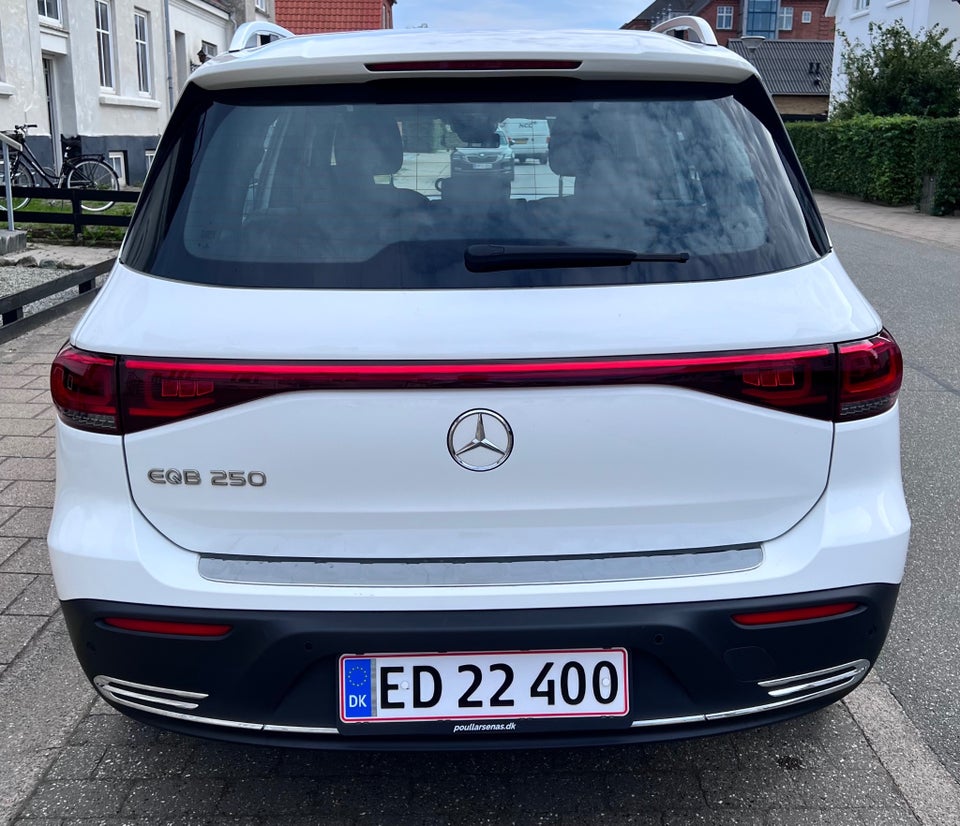 Mercedes EQB250 Progressive 5d