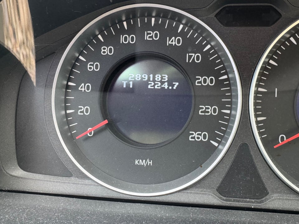 Volvo V60 2,0 D3 136 Active 5d