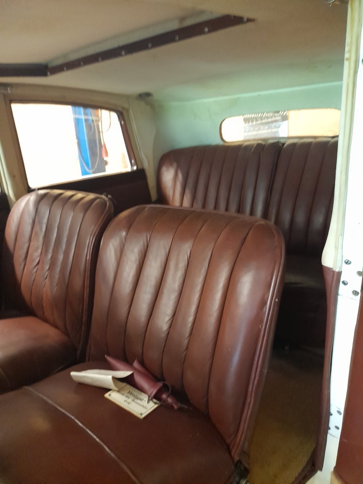 Rolls-Royce Sport Saloon 3,7 20/25 4d