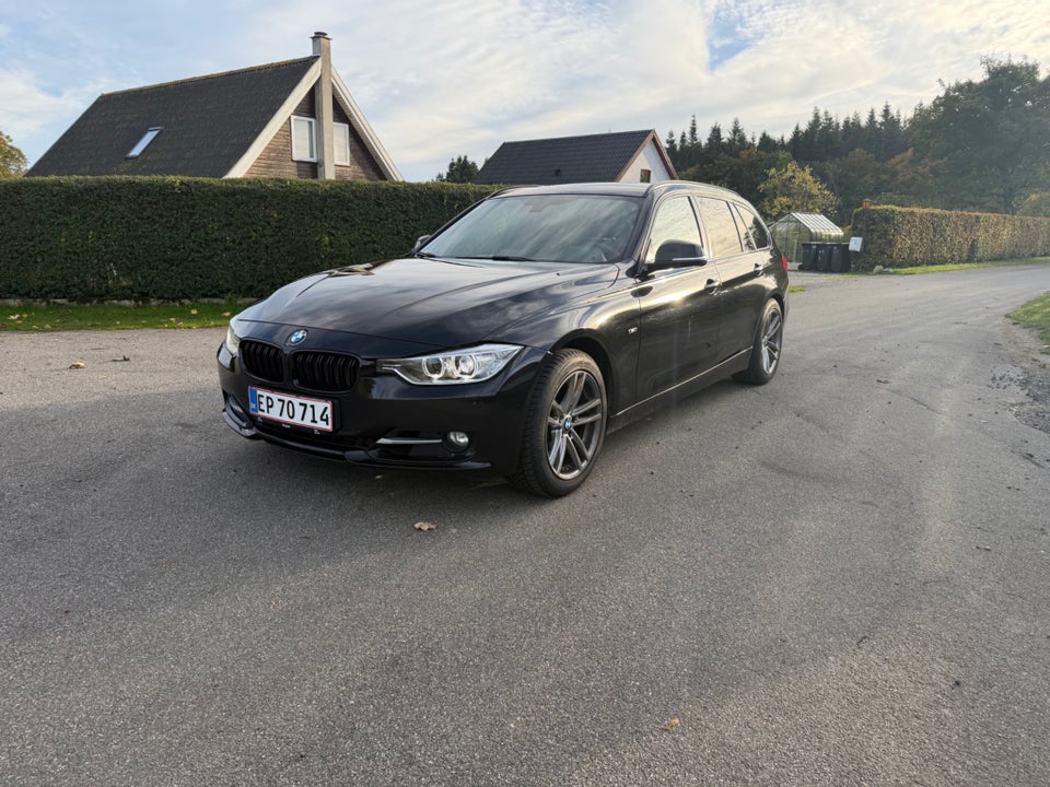 BMW 330d 3,0 Touring Sport Line aut. 5d