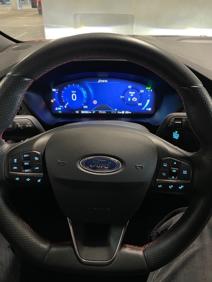 Ford Kuga 2,5 PHEV ST-Line X CVT 5d