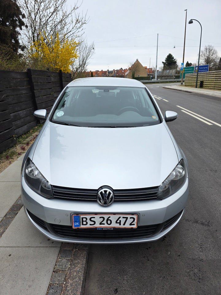 VW Golf VI 1,6 TDi 105 Comfortline 5d