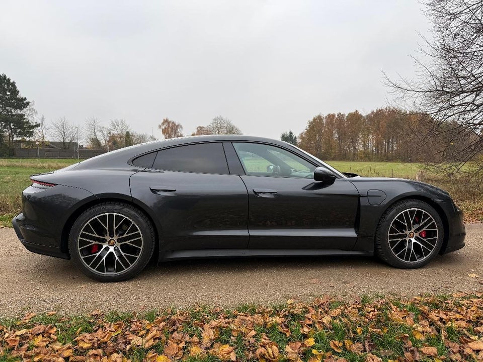 Porsche Taycan 4S 4d