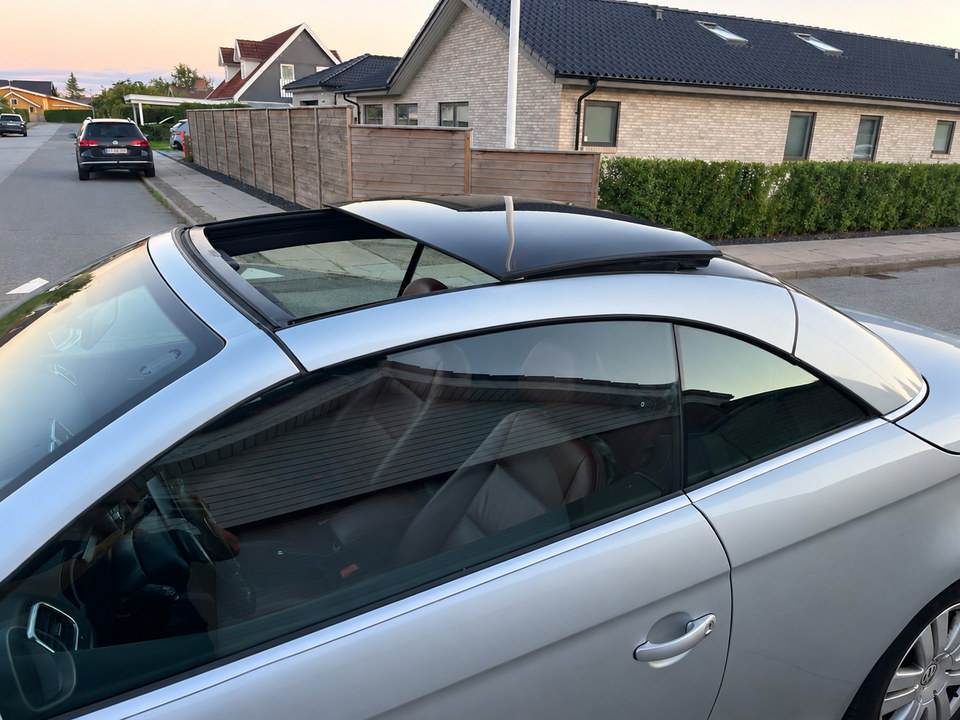 VW Eos 2,0 FSi 2d