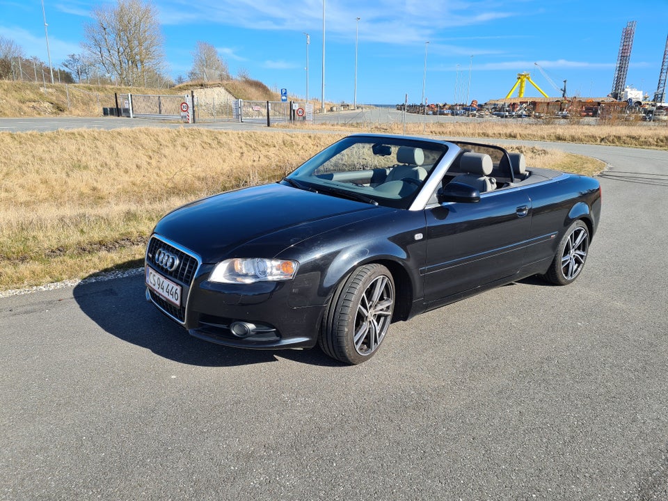Audi A4 3,2 FSi Cabriolet quattro Tiptr. 2d