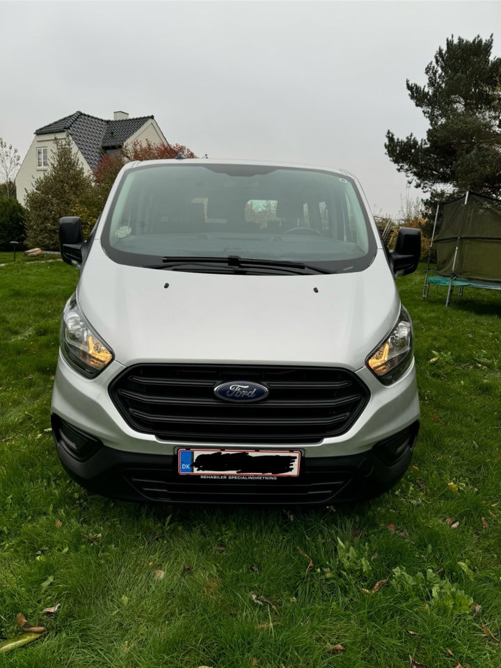 Ford Transit Custom Kombi 320S 2,0 TDCi 130 Ambiente aut. H2 FWD