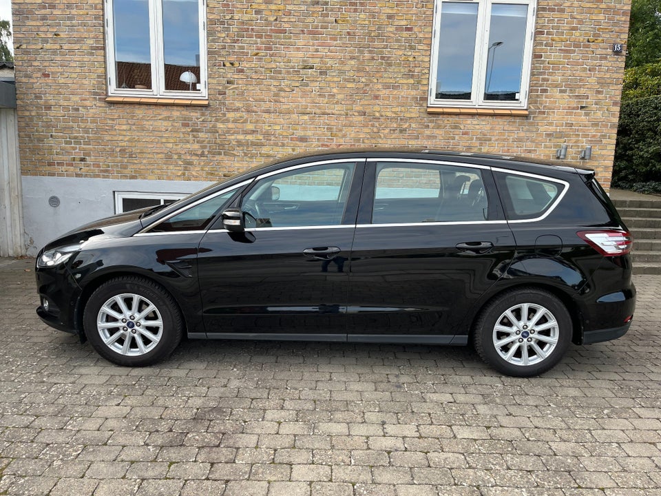 Ford S-MAX 1,5 SCTi 160 Titanium 5d