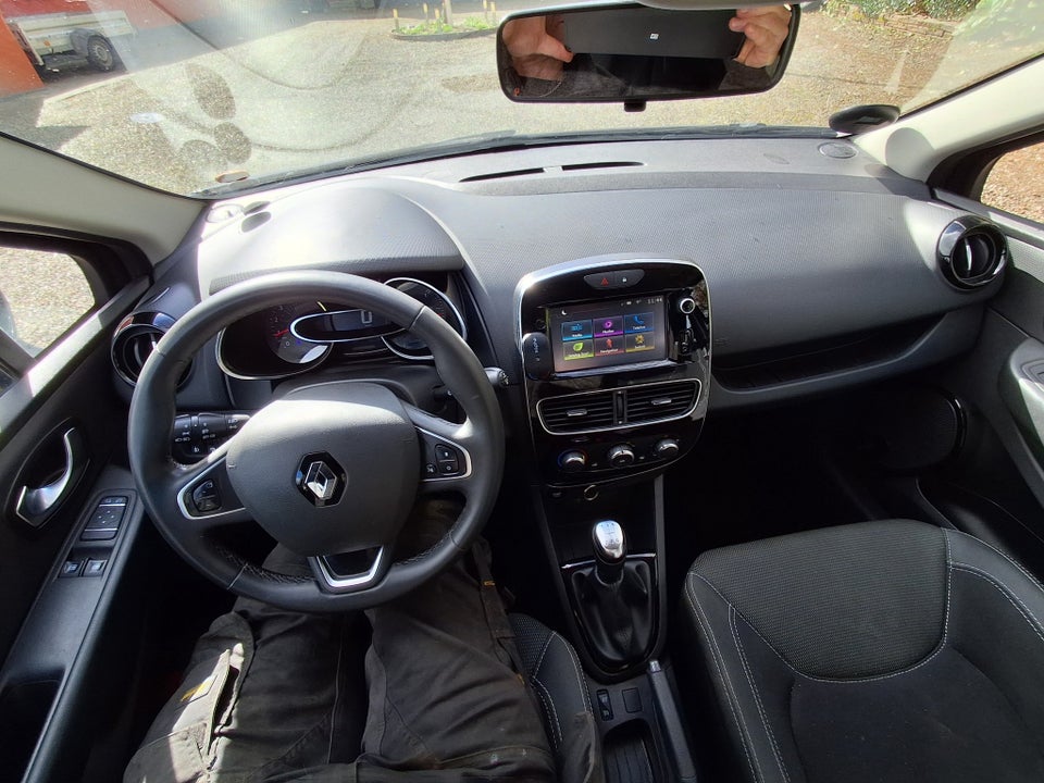 Renault Clio IV 1,5 dCi 90 Zen Sport Tourer 5d