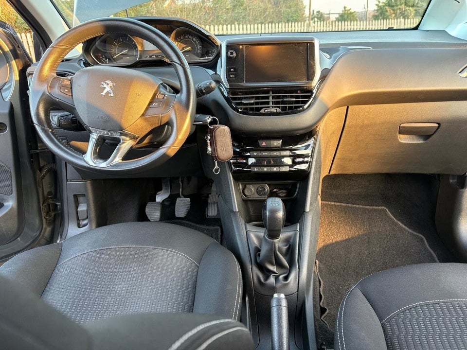 Peugeot 208 1,2 VTi 82 Active 5d