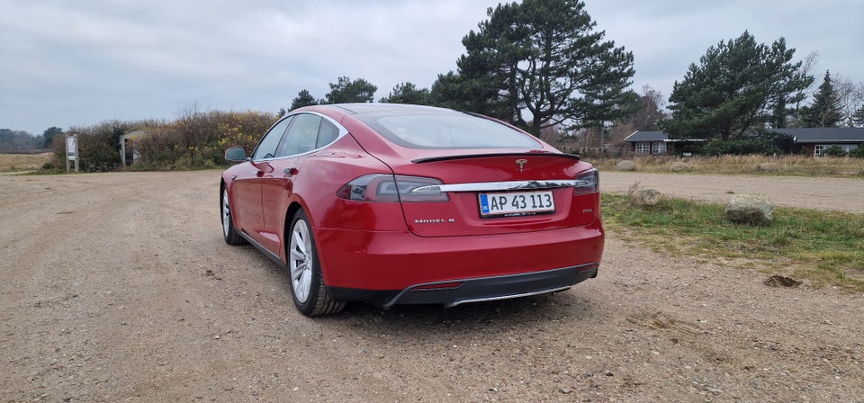 Tesla Model S 85 5d