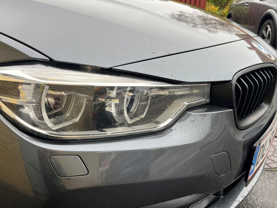 BMW 320d 2,0 Touring Advantage aut. 5d