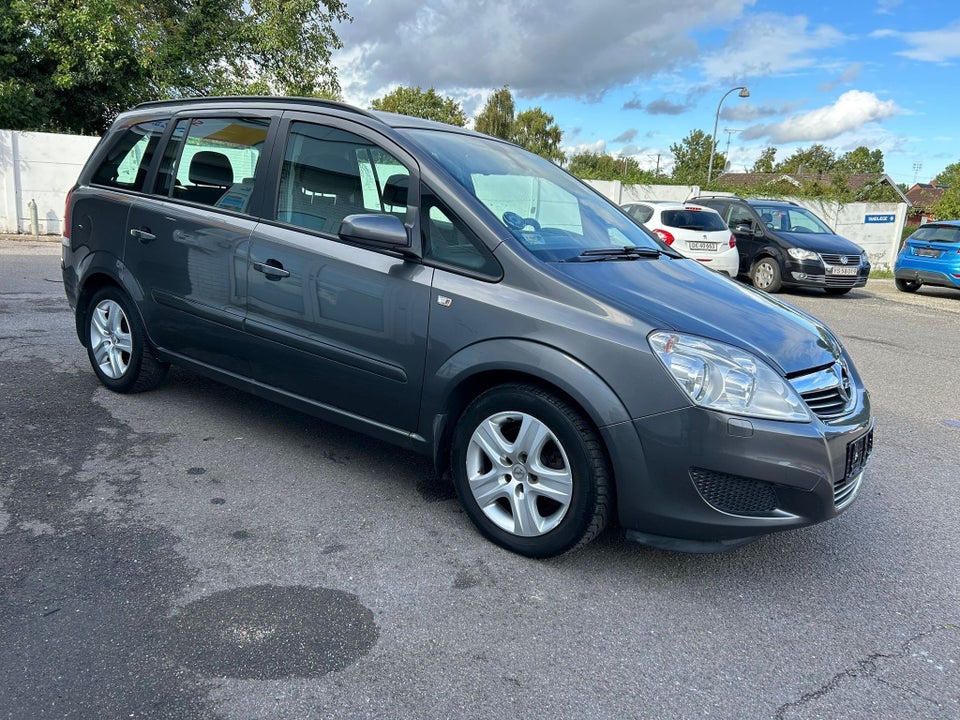 Opel Zafira 1,9 CDTi 120 Enjoy 7prs 5d