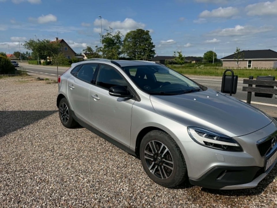 Volvo V40 CC 2,0 D3 150 Kinetic aut. 5d