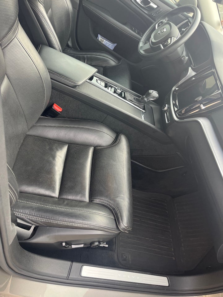 Volvo V60 CC 2,0 D4 190 aut. AWD 5d