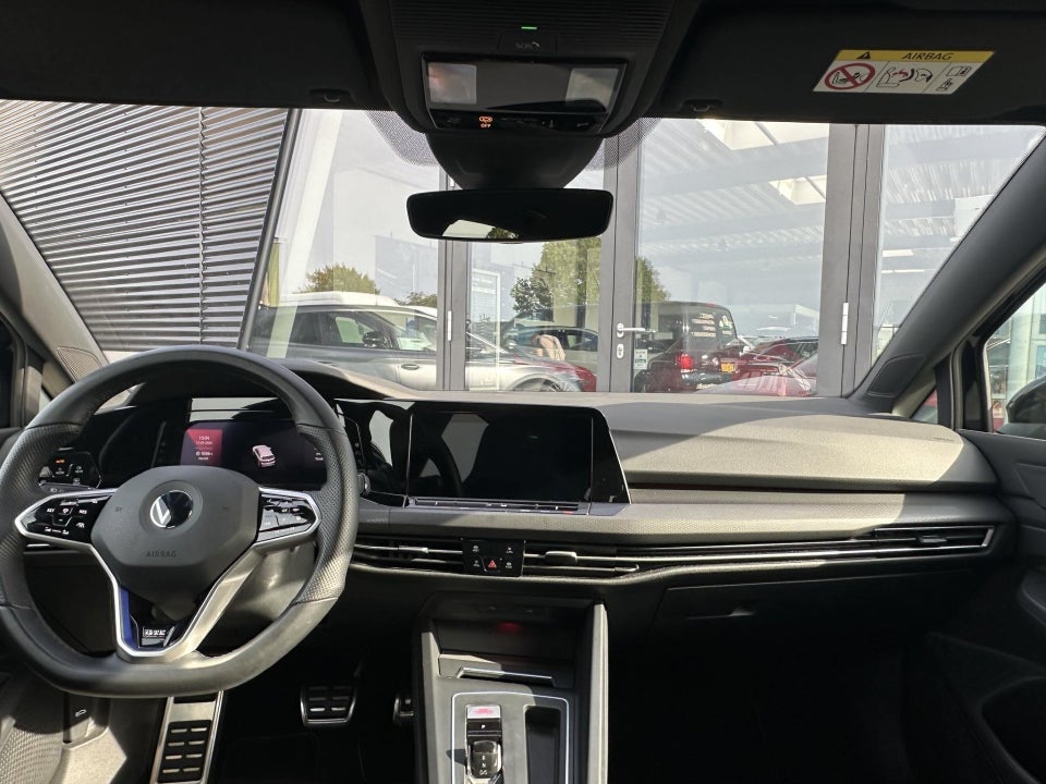 VW Golf VIII 1,4 GTE DSG 5d