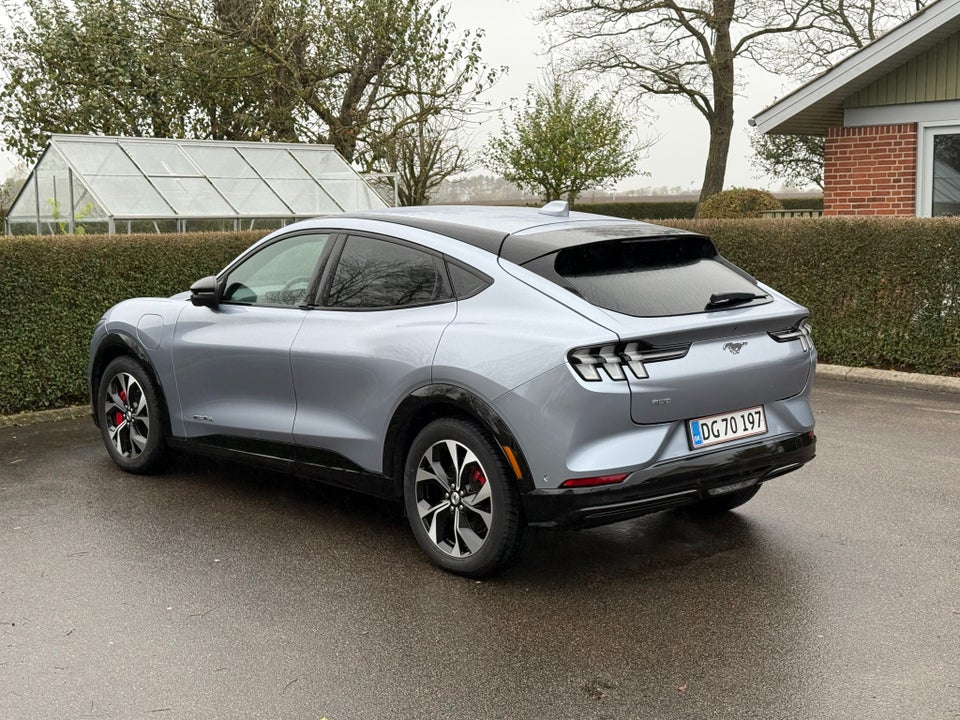 Ford Mustang Mach-E 75 Premium Standard Range AWD 5d