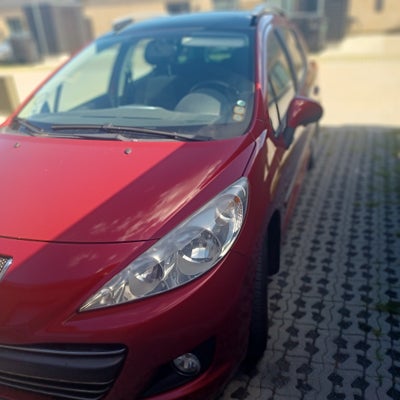 Peugeot 207 1,6 HDi 110 Premium 5d