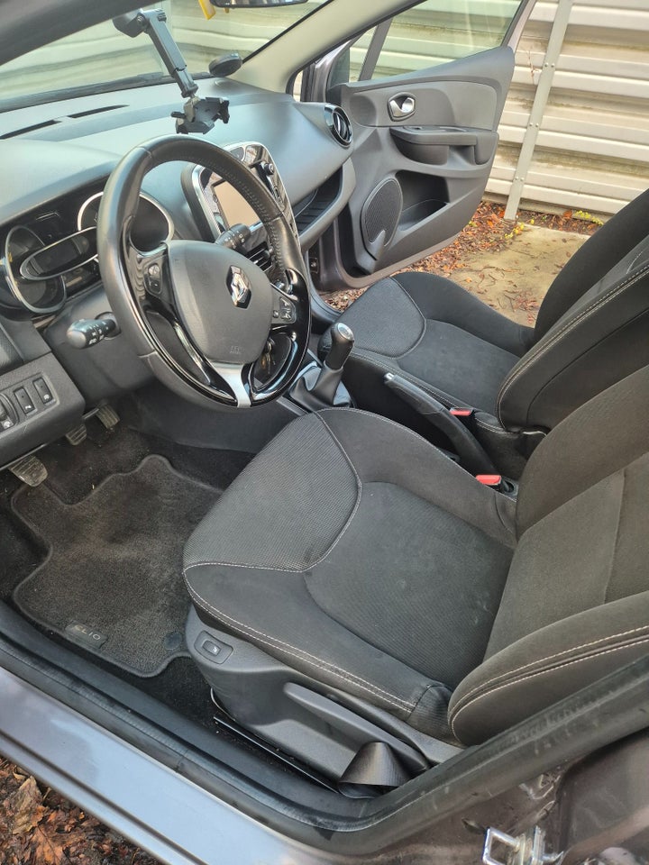 Renault Clio IV 1,5 dCi 75 Limited Sport Tourer 5d