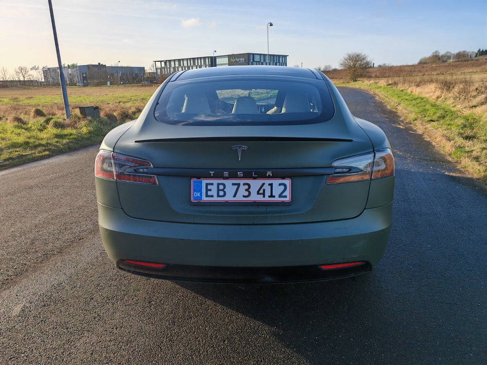 Tesla Model S 90D 5d