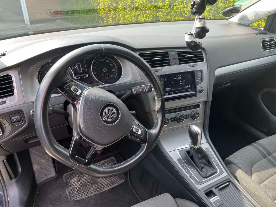 VW Golf VII 1,6 TDi 105 Highline Variant DSG BMT 5d