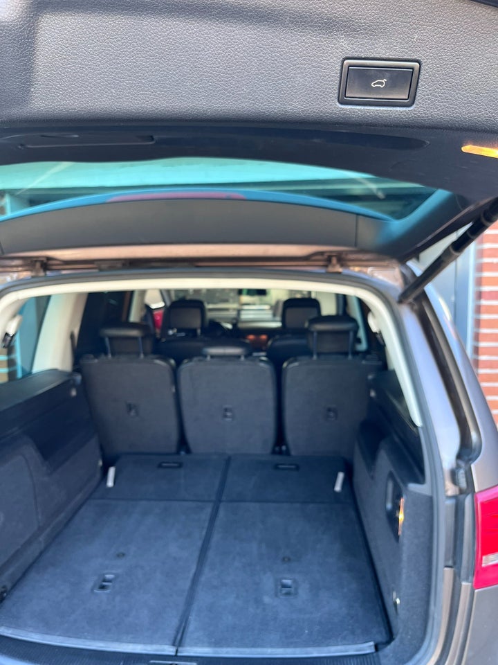 VW Sharan 2,0 TDi 177 Highline DSG BMT 7prs 5d