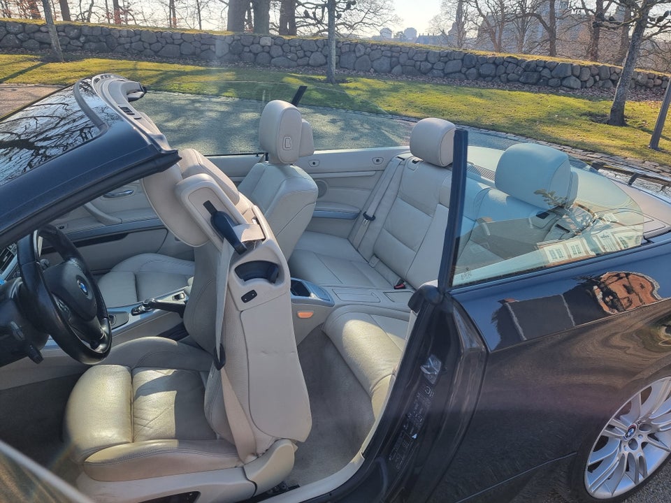 BMW 325i 3,0 Cabriolet Steptr. 2d