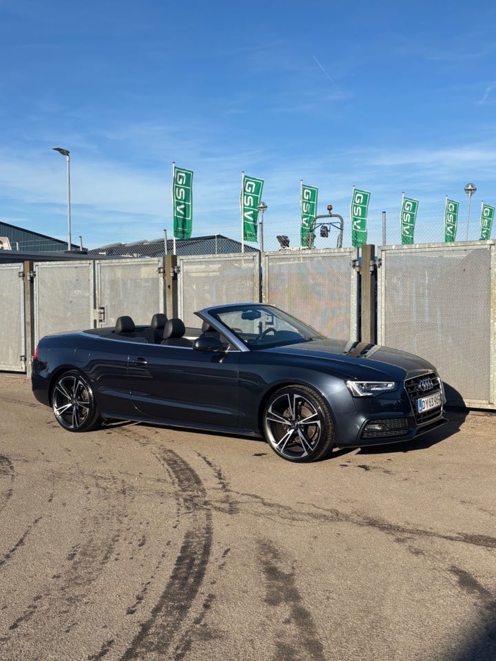 Audi A5 2,0 TDi S-line Cabriolet Multitr. 2d