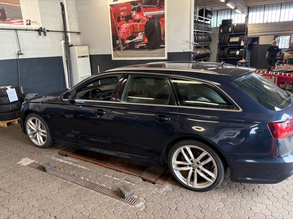Audi A6 3,0 TDi 218 Avant S-tr. 5d