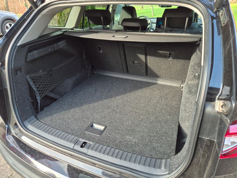 Skoda Enyaq 60 iV Premium 5d