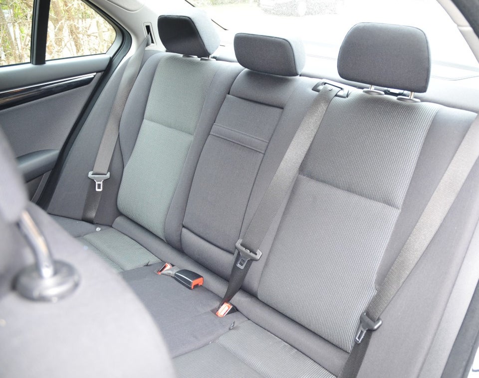Mercedes C200 1,8 BE 4d