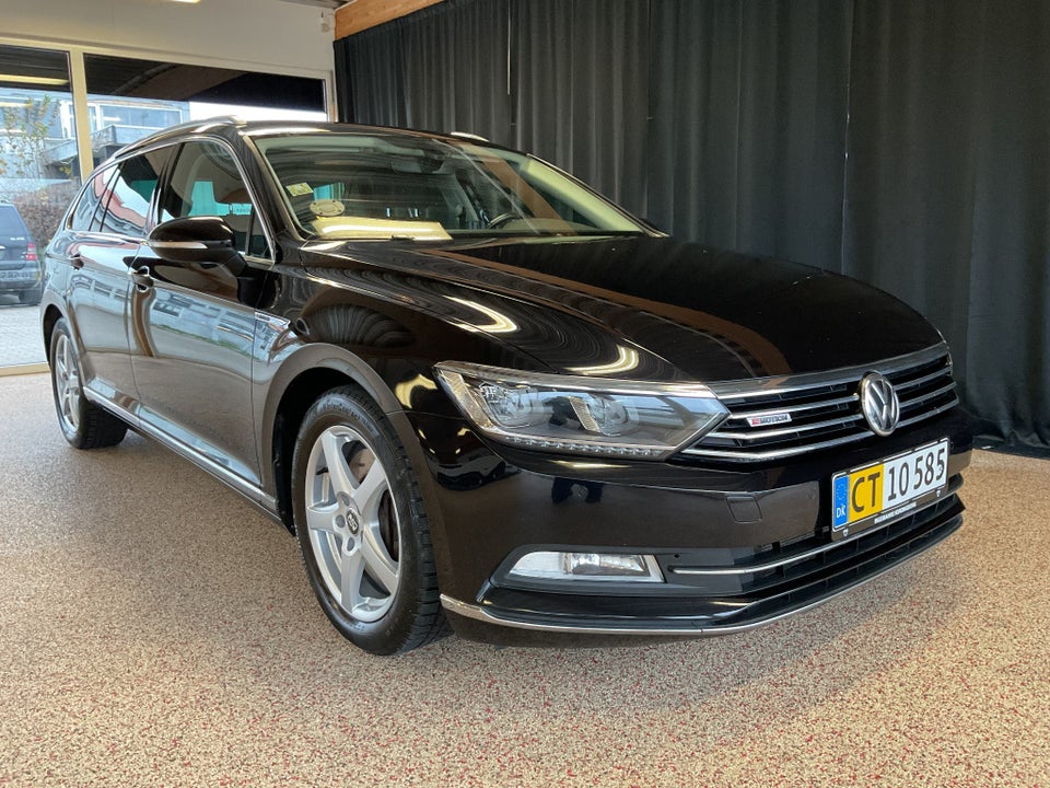 VW Passat 2,0 TDi 240 Highline Variant DSG 4Motion Van 5d