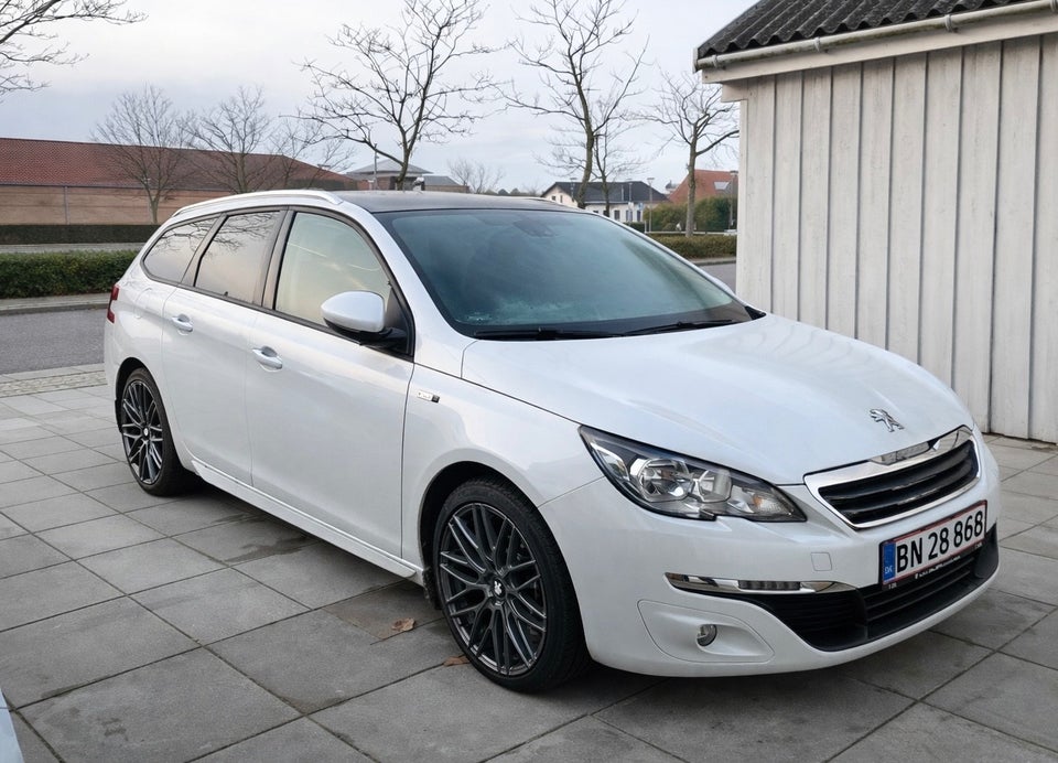 Peugeot 308 1,6 BlueHDi 120 Style Sky SW 5d