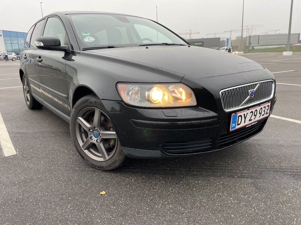 Volvo V50 1,6 D Momentum 5d