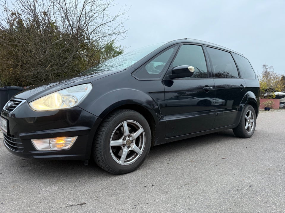 Ford Galaxy 1,6 EcoBoost Ghia 5d