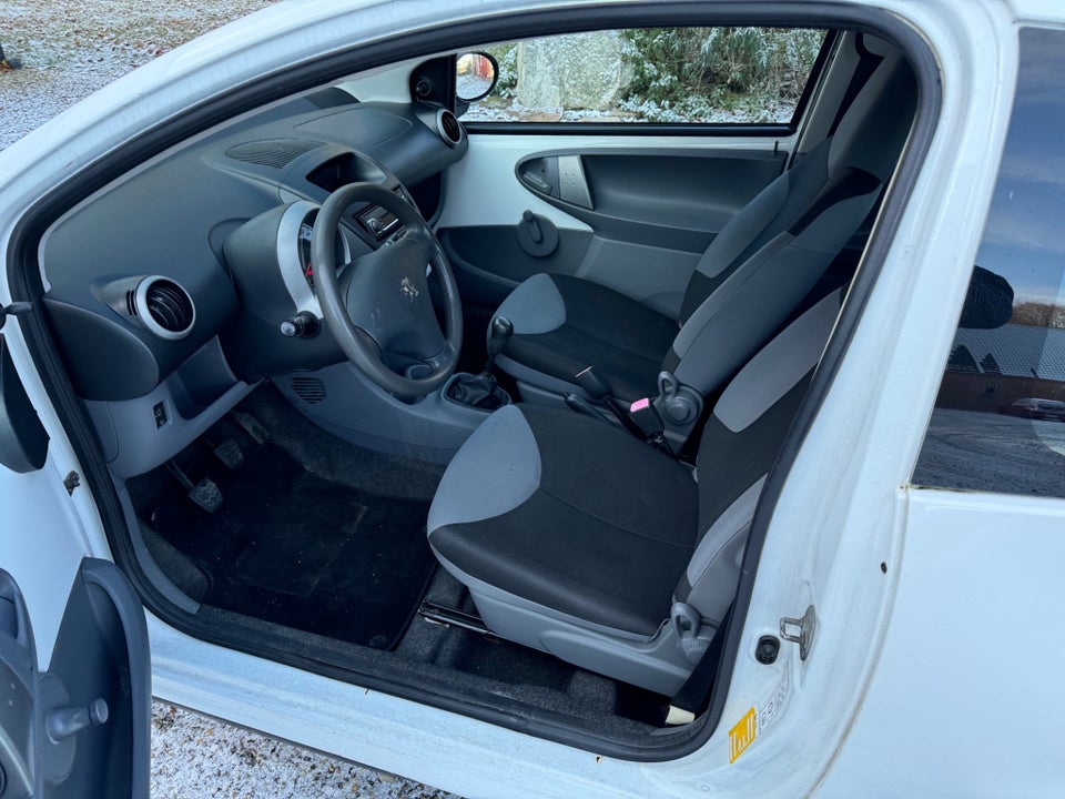 Peugeot 107 1,0 Urban 3d