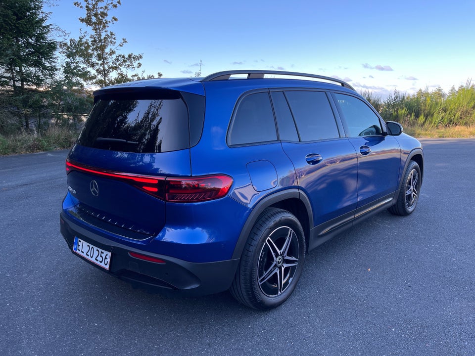 Mercedes EQB250+ AMG Line 5d