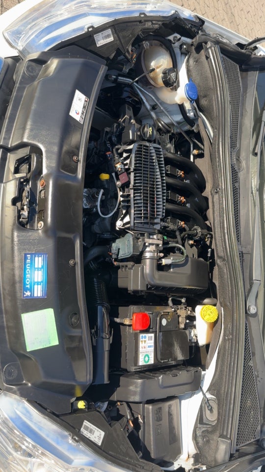 Peugeot 208 1,2 VTi Active 5d