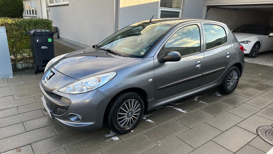 Peugeot 206+ 1,4 Comfort+ 5d