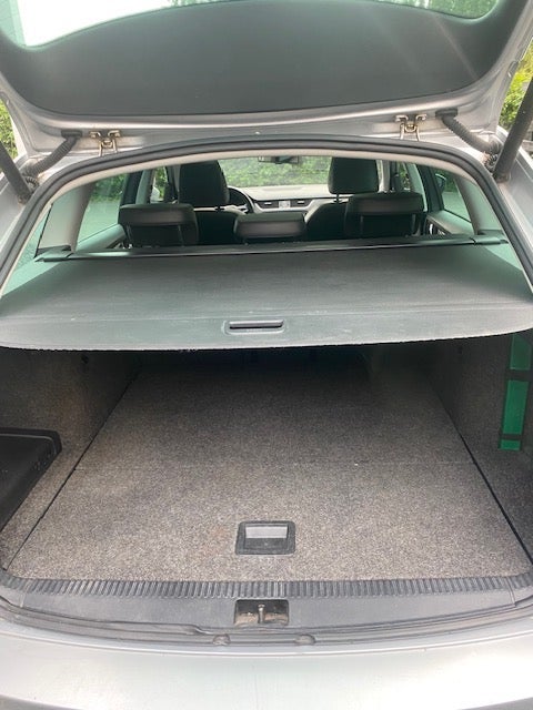 Skoda Octavia 1,8 TSi 180 Elegance Combi DSG 5d