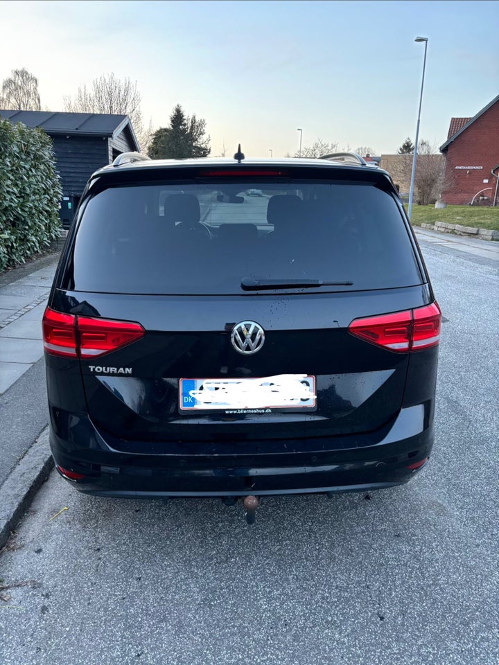 VW Touran 1,6 TDi 115 IQ.Drive DSG 7prs 5d