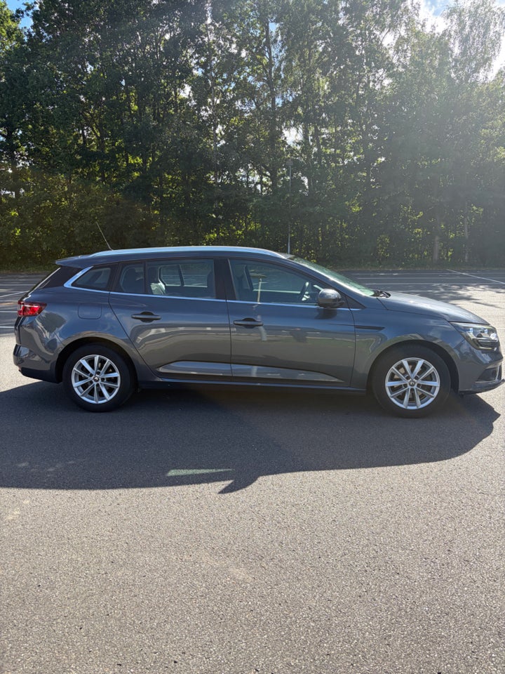 Renault Megane IV 1,3 TCe 140 Zen Sport Tourer EDC 5d