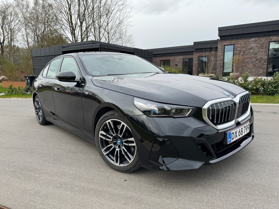 BMW i5 eDrive40 M-Sport 4d