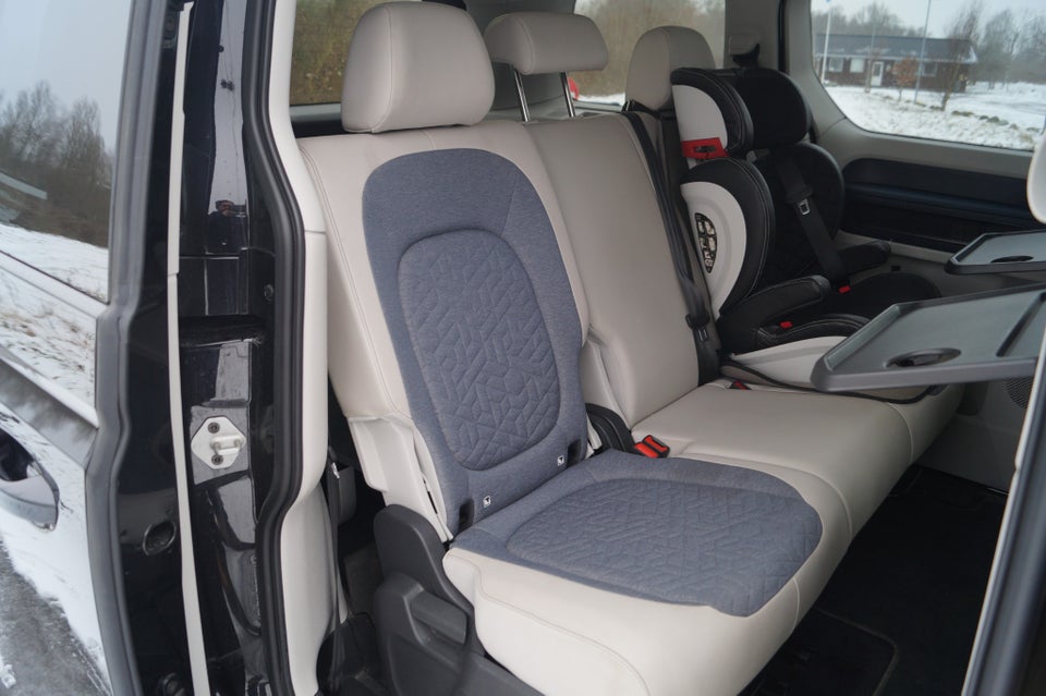 VW ID.Buzz 77 Style SWB 5d