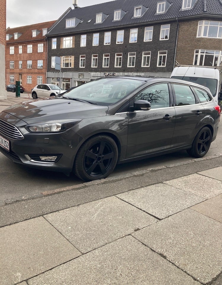 Ford Focus 1,0 SCTi 125 Titanium stc. 5d