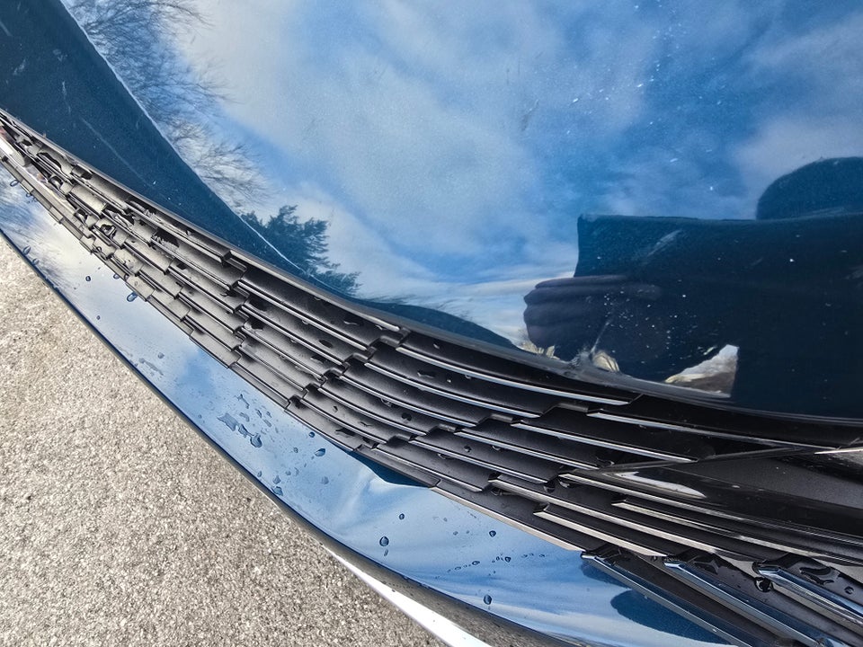 Peugeot 3008 1,6 Hybrid Allure Pack Limited EAT8 5d