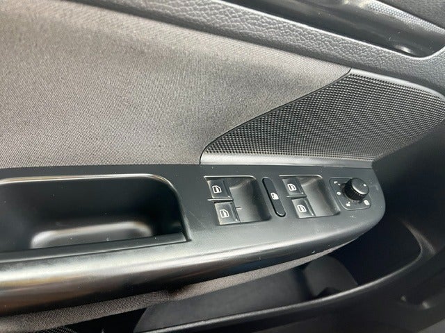 VW Golf VI 1,4 TSi 122 Highline Variant DSG 5d