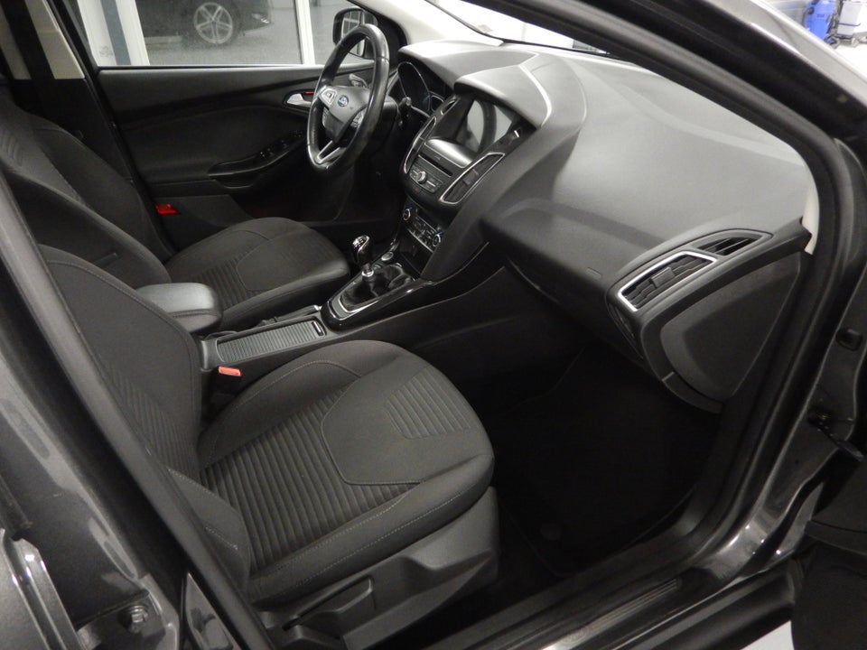 Ford Focus 1,5 SCTi 150 Titanium stc. 5d